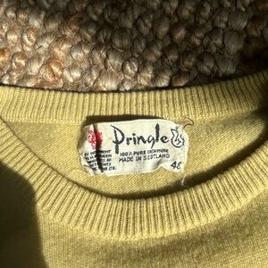 Vintage pringle yellow short sleeve cashmere sweater